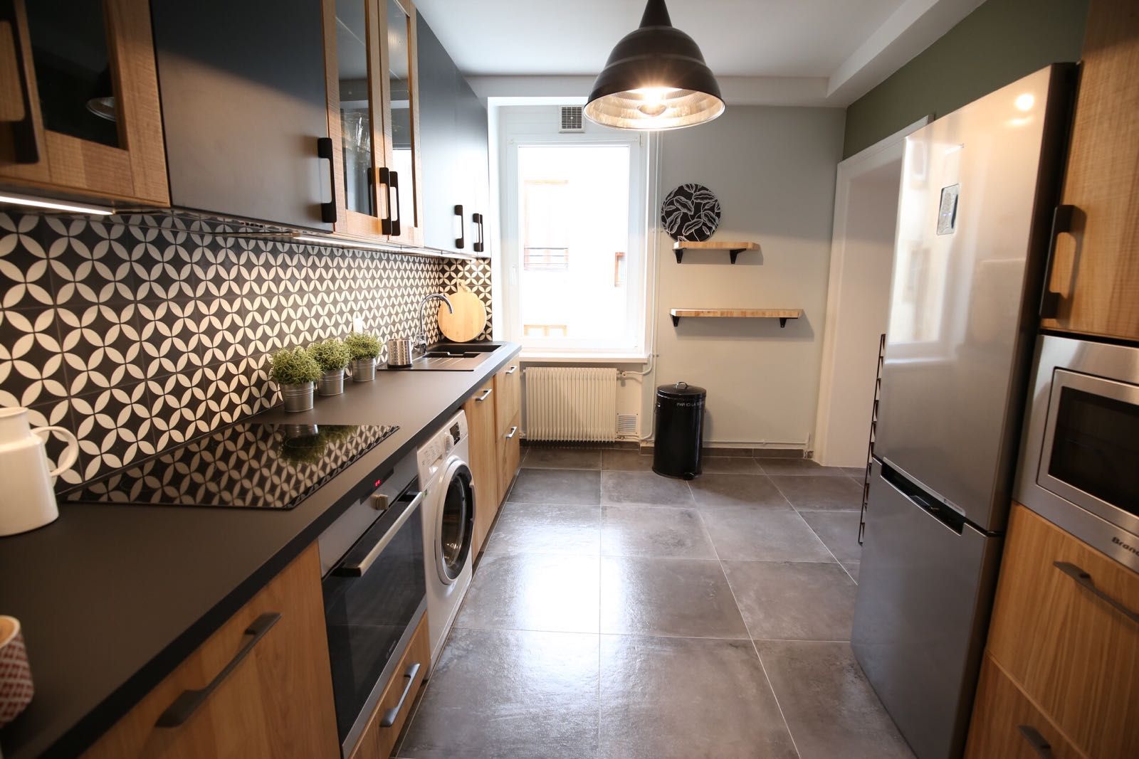 Image importée depuis https://www.reneuv.fr/wp-inside/uploads/2021/06/cuisine-apres-2.jpg