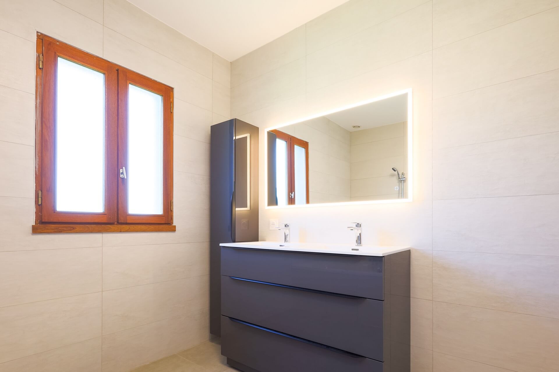 Image importée depuis https://www.reneuv.fr/wp-inside/uploads/2023/05/entreprise-salle-de-bain-haute-garonne.jpg