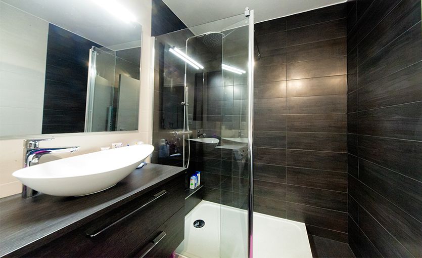 Image importée depuis https://www.reneuv.fr/wp-inside/uploads/2021/07/modernisation-salle-de-bain-alsace.jpg