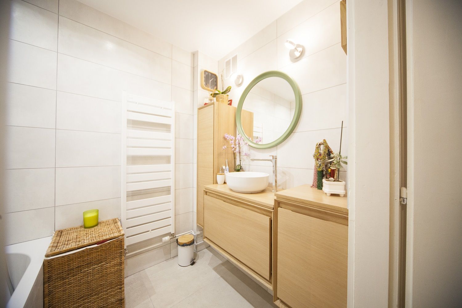 Image importée depuis https://www.reneuv.fr/wp-inside/uploads/2021/06/renovation-salle-de-bain.jpg
