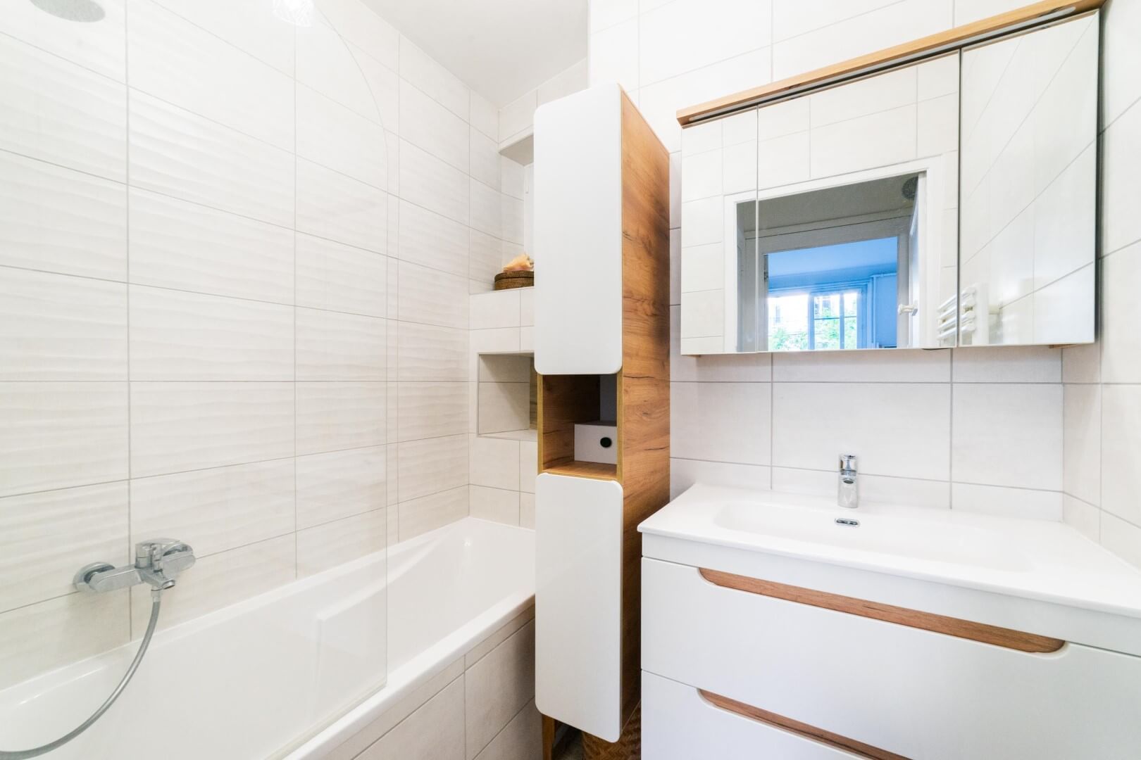 Image importée depuis https://www.reneuv.fr/wp-inside/uploads/2023/09/renovation-salle-de-bain-par-reneuv-1.jpg