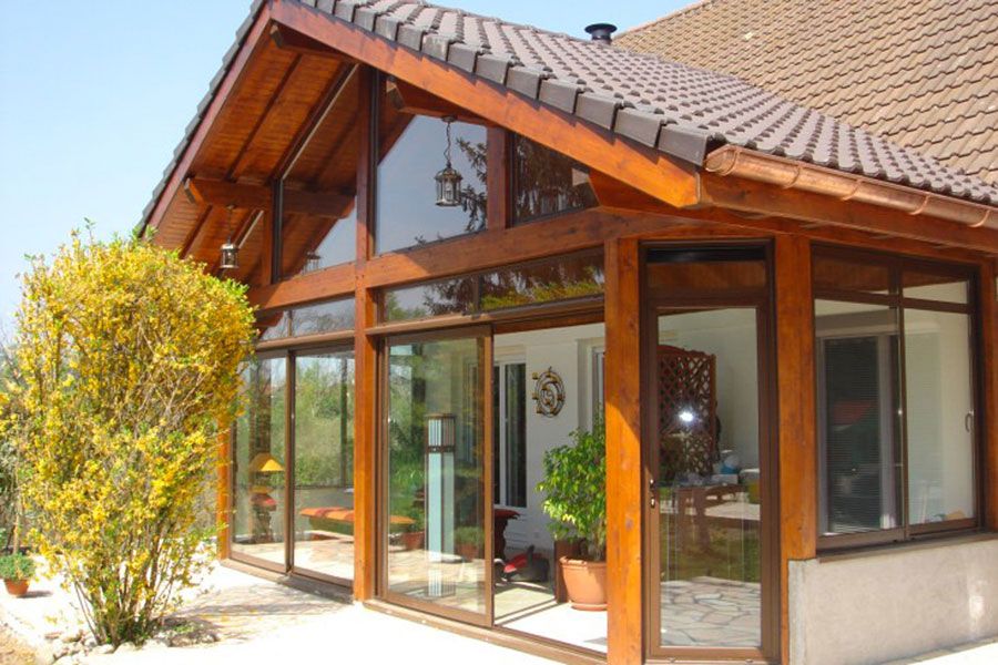 Image importée depuis https://www.reneuv.fr/wp-inside/uploads/2021/06/veranda.jpg